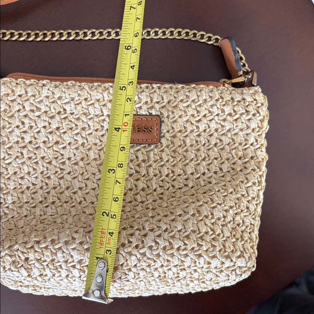 Guess 2 in 1 crossbody w/ removable jute mini bag. NWT - Picture 8 of 14